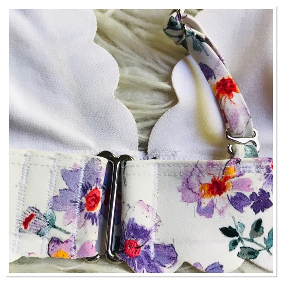 H&M Bikini Swimsuit Top Floral Scalloped Edge White Purple Multicolour Size 6 - Picture 5 of 7